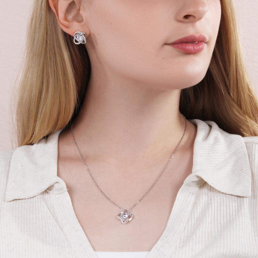 FAVOR Love Knot Earring & Necklace Set