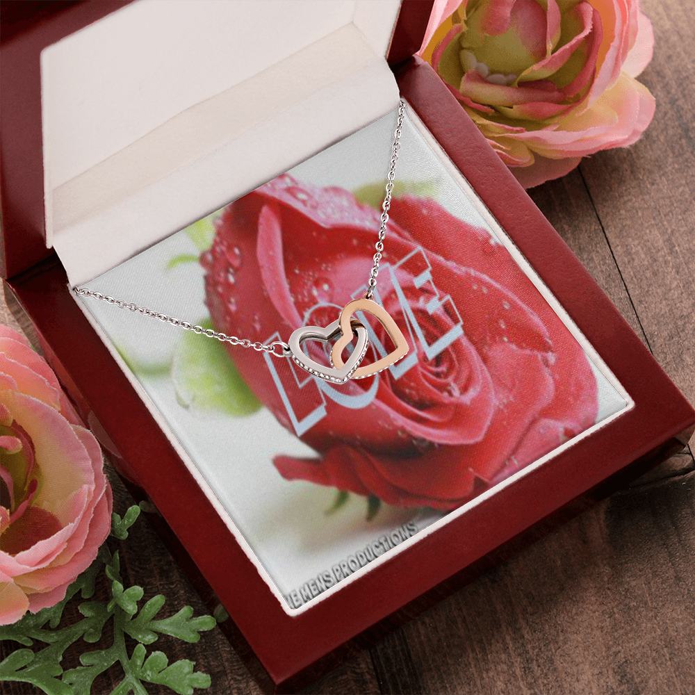 Interlocking hearts necklace