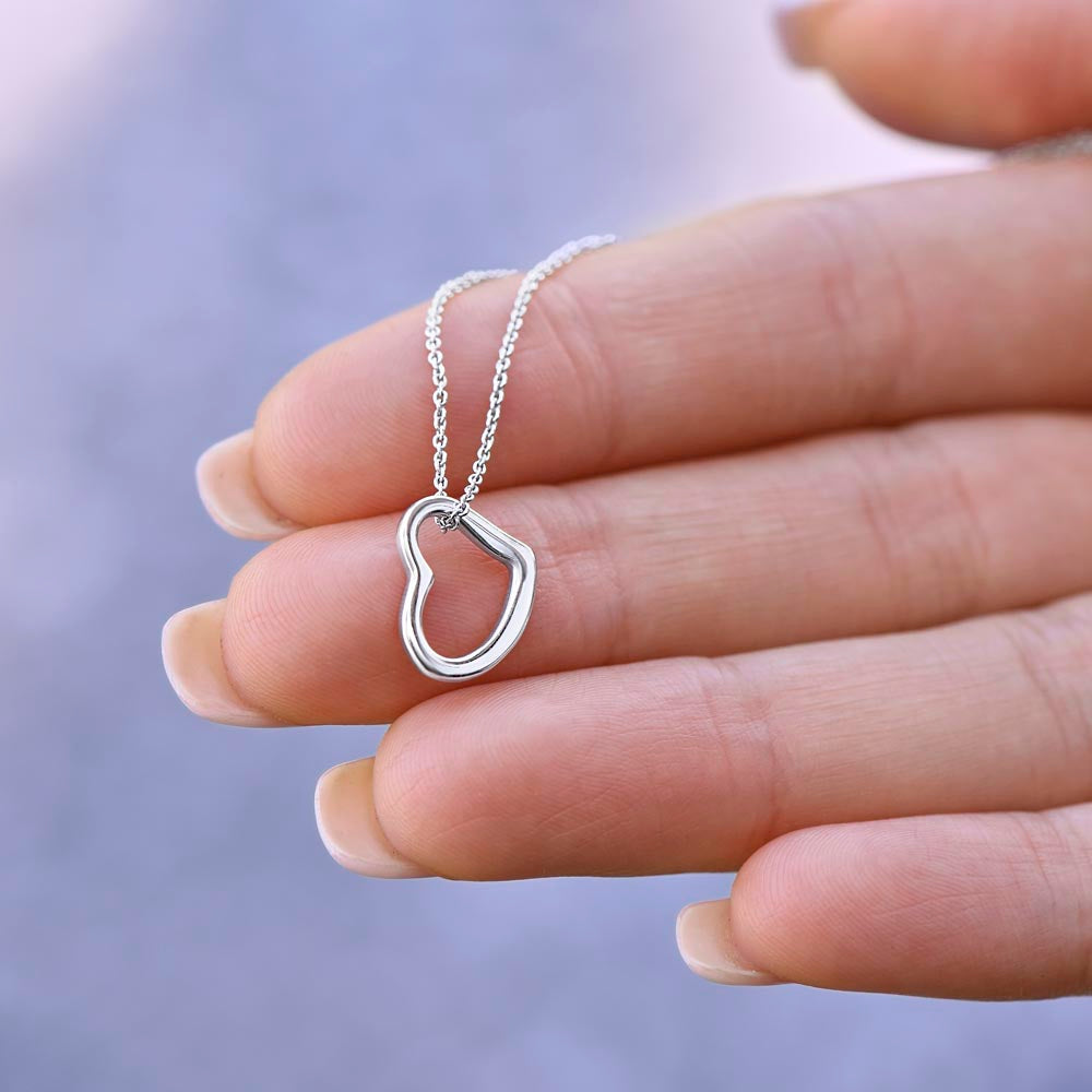 VALENTINE'S DAY DELICATE HEART NECKLACE