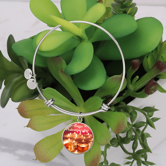 HAPPY VALENTINE'S DAY CIRCLE BANGLE